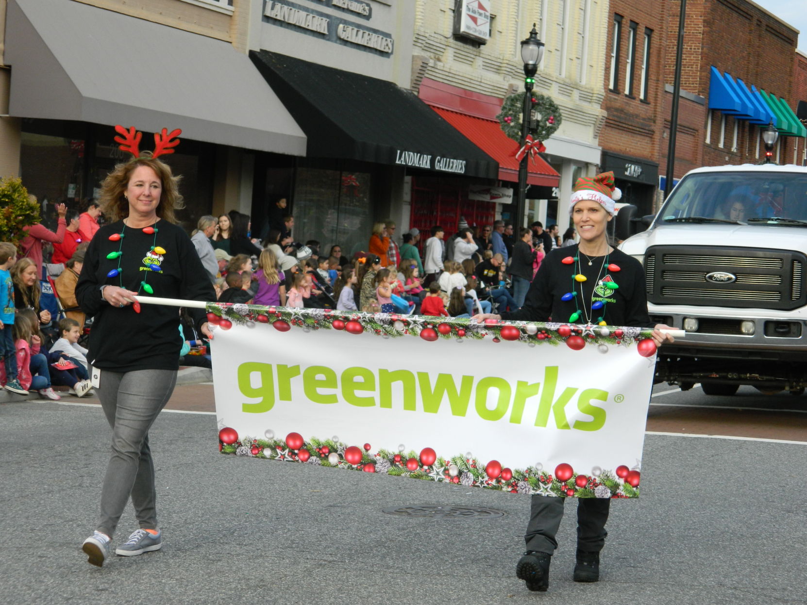 Mooresville Christmas Parade (242).JPG